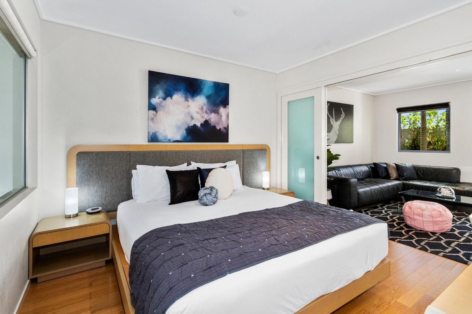 Resort Rooms At Bells Boulevard Кингсклифф Экстерьер фото
