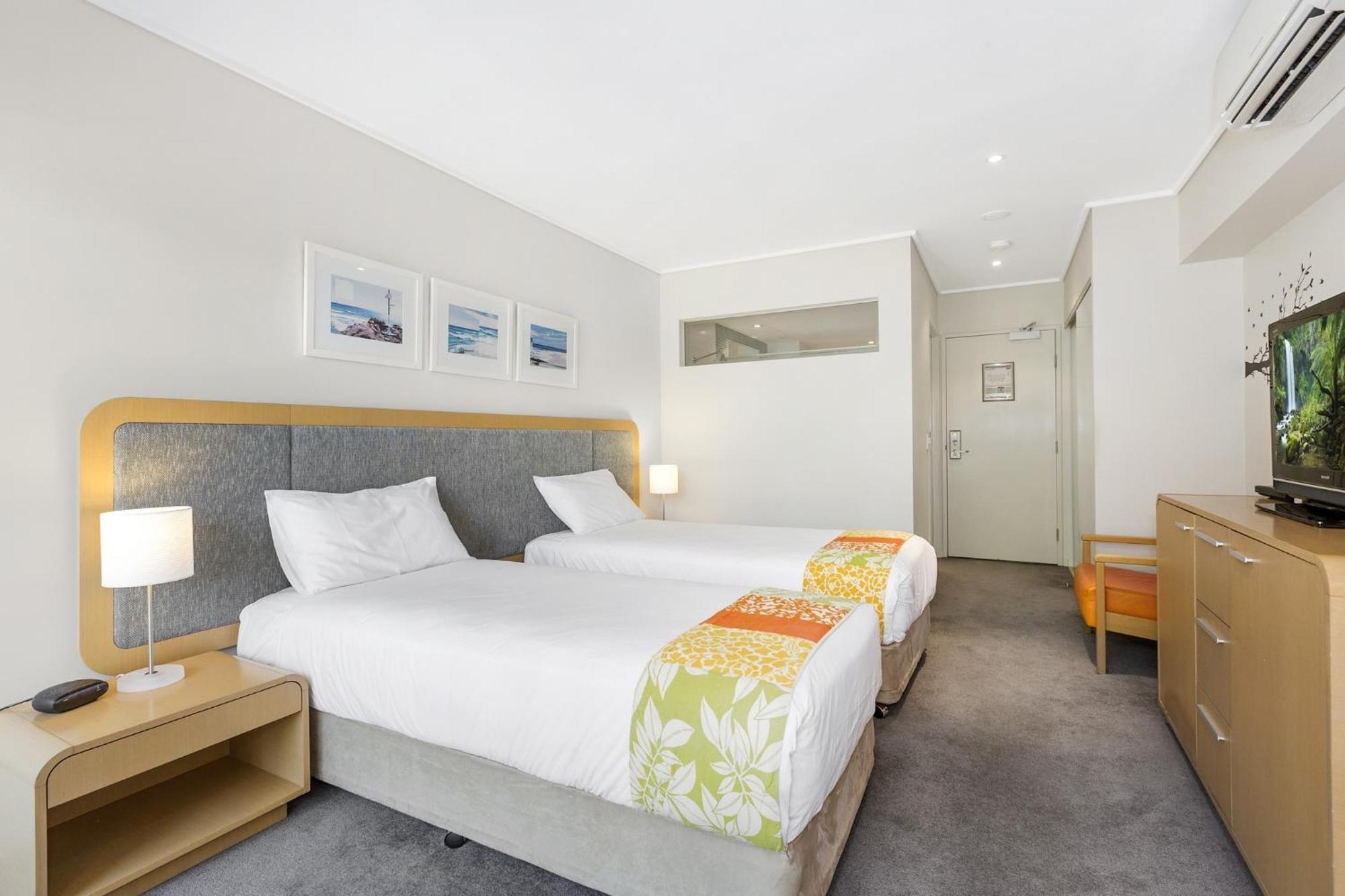 Resort Rooms At Bells Boulevard Кингсклифф Экстерьер фото